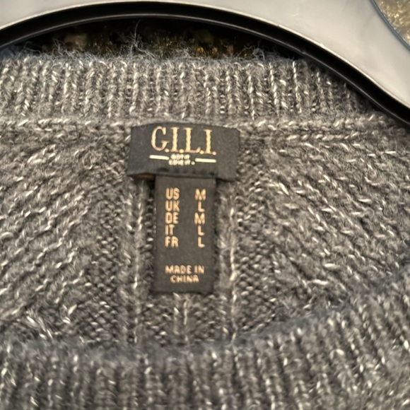 G.I.L.I grey flare sweater - Picture 4 of 5